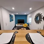 Zwei schicke Apartments mit Parkplatz